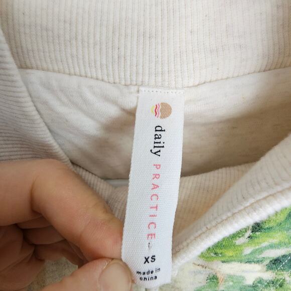 Anthropologie Daily Practice Faux Shearling Landscape Graphic Crop Jacket Sz XS - Picture 8 of 11